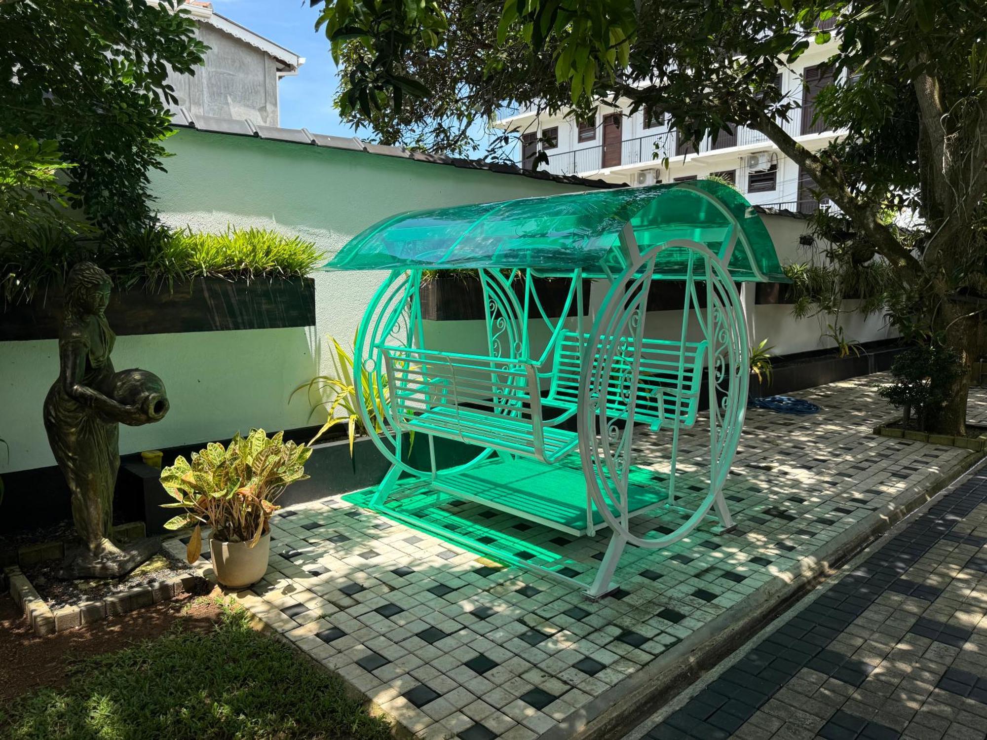 Avon Villa Hikkaduwa Esterno foto