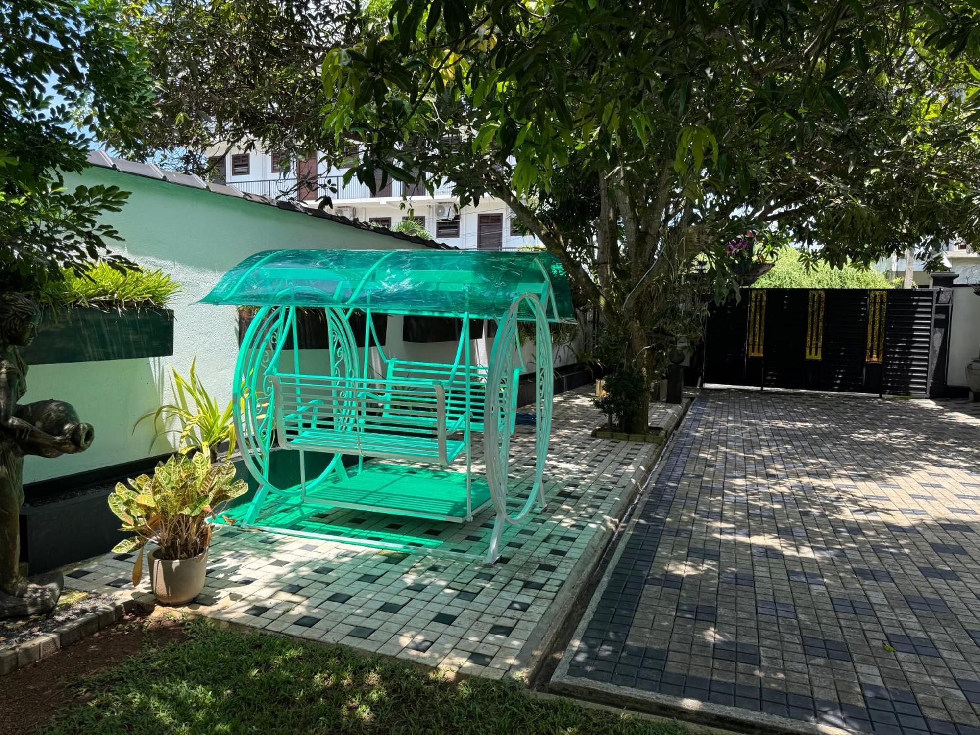Avon Villa Hikkaduwa Esterno foto